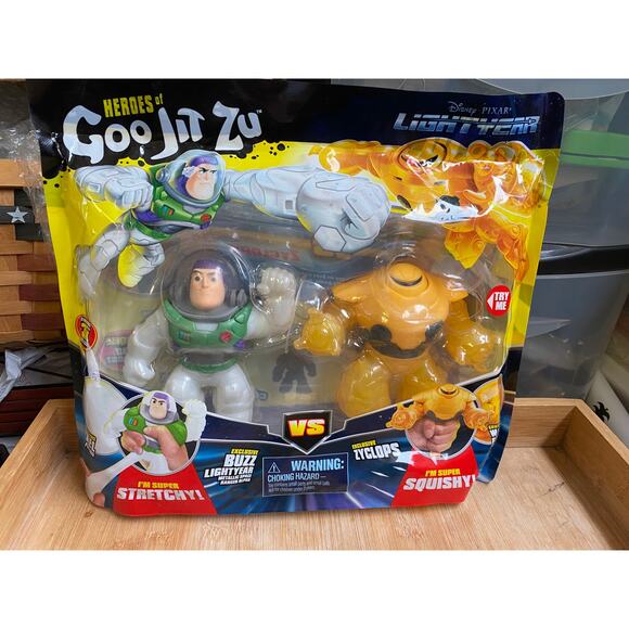Buzz Lightyear & Yellow Zyclops Heroes of Goo Jit Zu DISNEY PIXAR 2022 Orig Pkg - Picture 10 of 13
